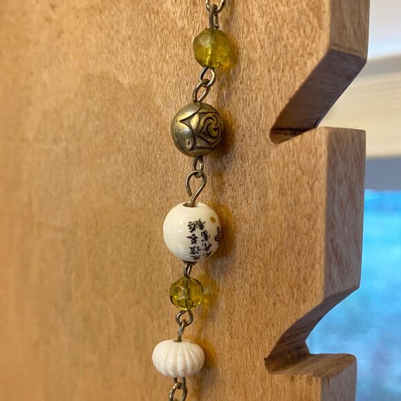 Vintage Gold Plated Chain and White Green Japanese Bead and Charm Necklace - Picture 3 of 5